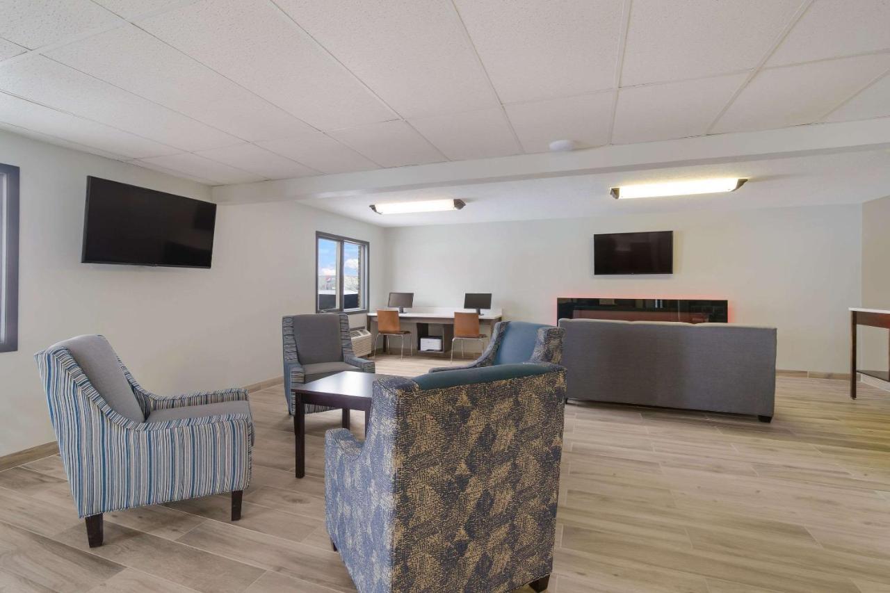 Econo Lodge Williston Zewnętrze zdjęcie