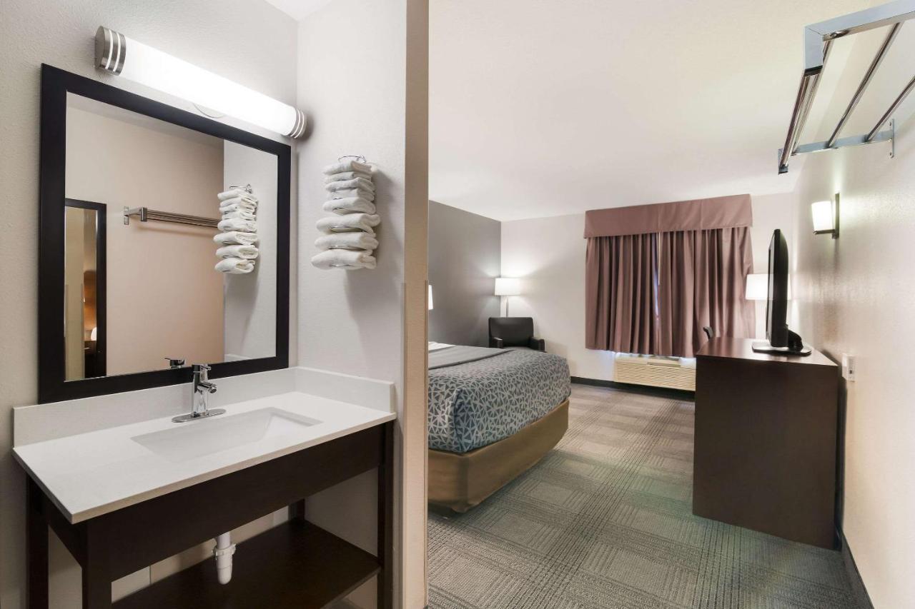 Econo Lodge Williston Zewnętrze zdjęcie