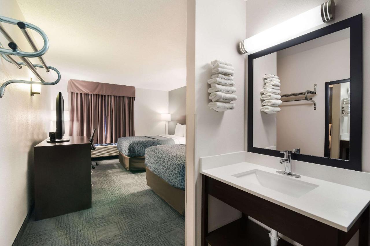 Econo Lodge Williston Zewnętrze zdjęcie